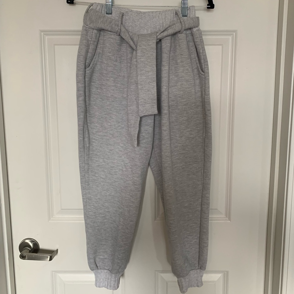 High waisted tie joggers